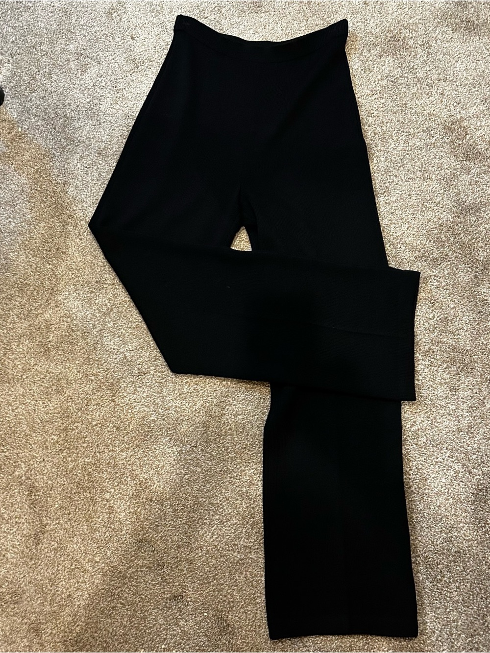 St. John Black Straight Leg Knit Pants Size 4